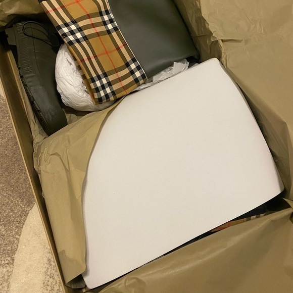 Burberry Olive Knee-High Nova Check Rain Boot - Picture 12 of 13